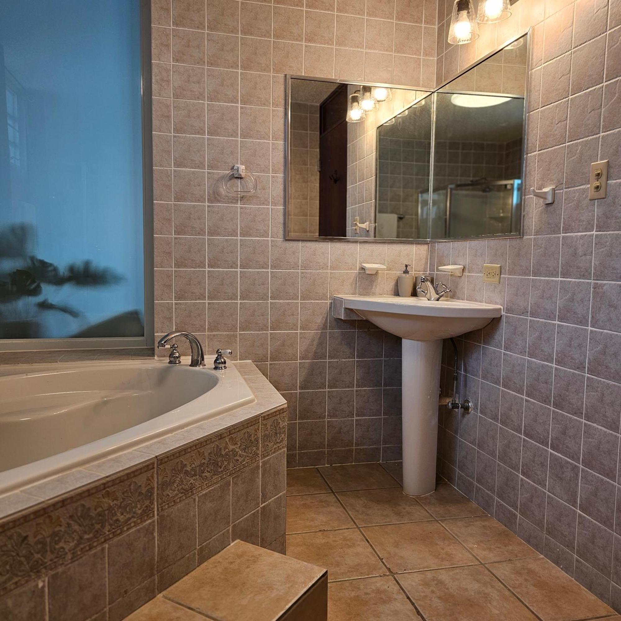 Golden Dream Villas 1St Floor A Isabela Exteriör bild
